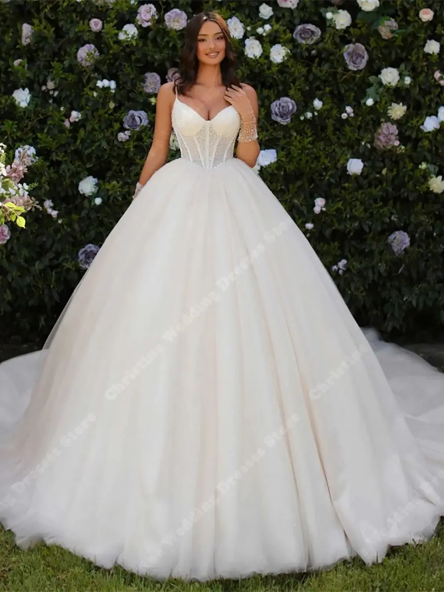 Рисунок 4 - Женское свадебное платье без рукавов