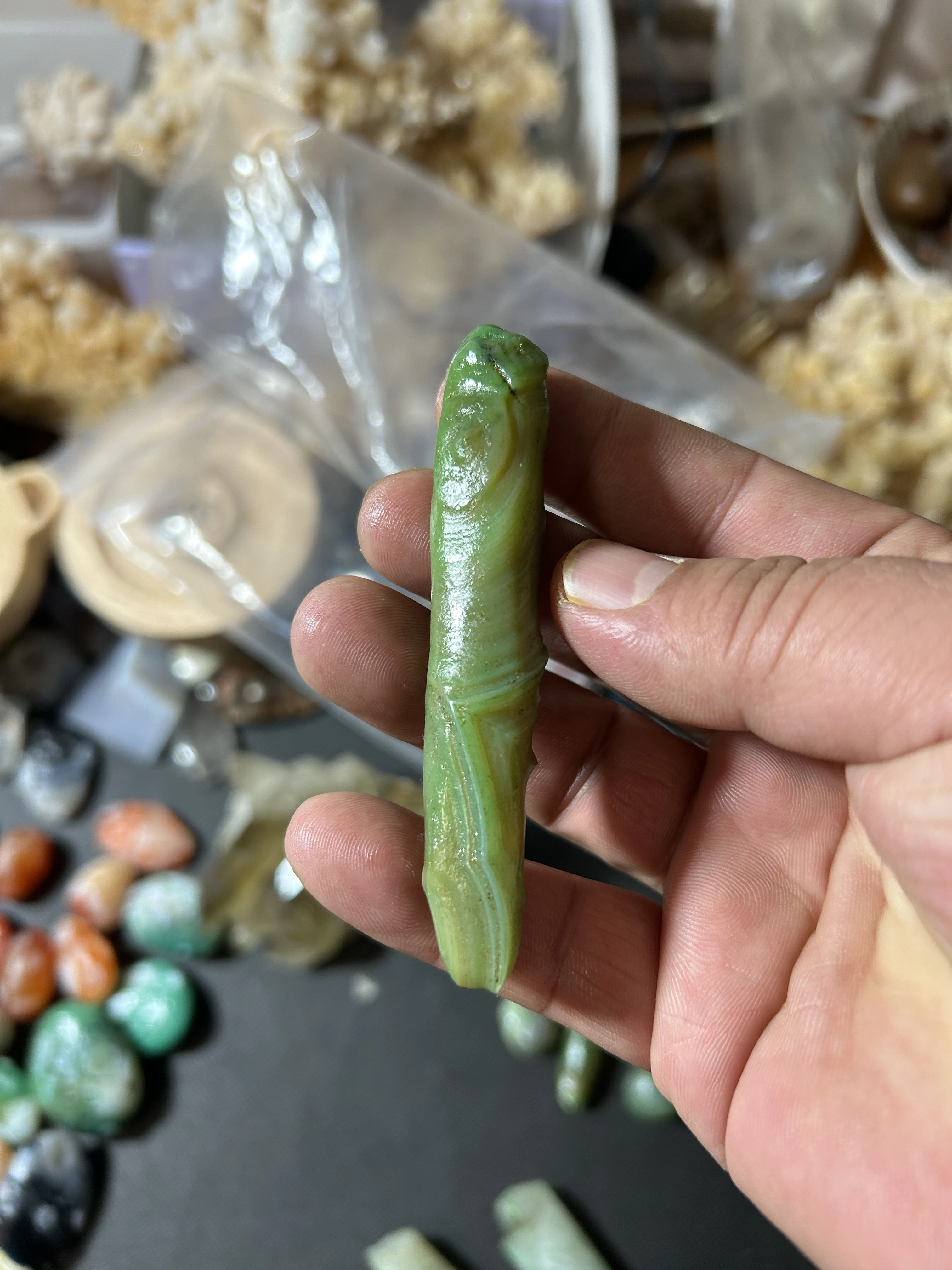 The Finely Carved Lines Of The Natural Gobi Green Spiral Agate Creator Are Clearly Visible In The Decoration