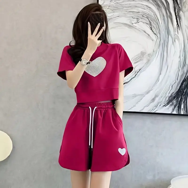 2023 New Summer Fashionable and Fashionable Round Neck Love Print Blast Street Age Reducing Temperament Casual Sports Shorts Set women s casual hooded street personality loose solid shirt dress temperament commuting new spring women fashion pullover dresses