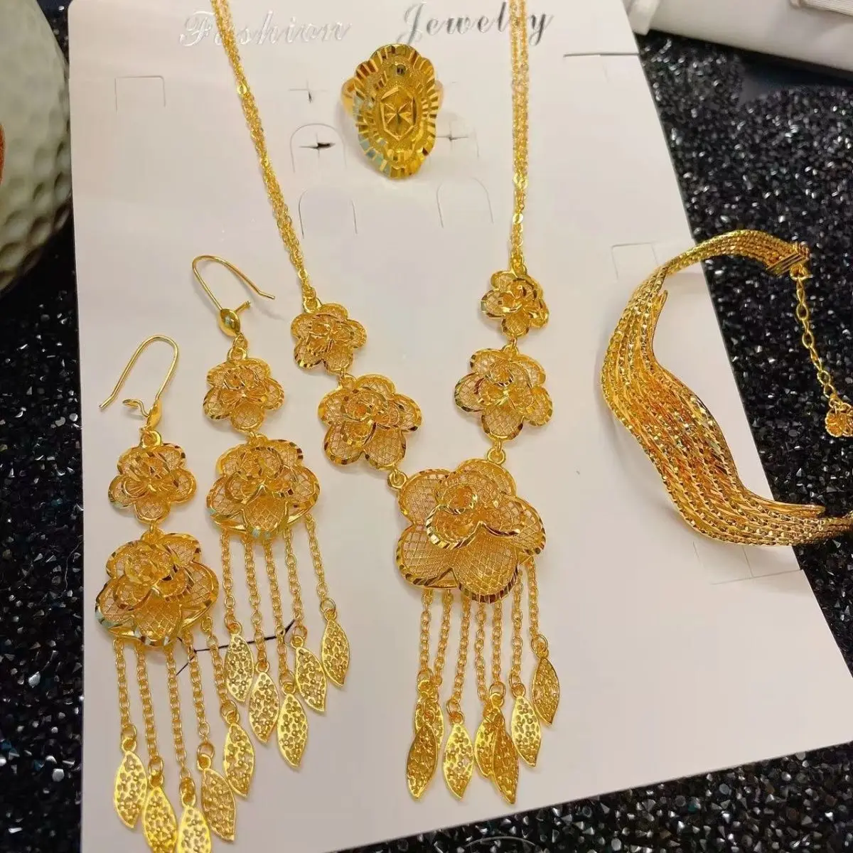 Рисунок 5 - Popodion 24K позолоченный Свадебный