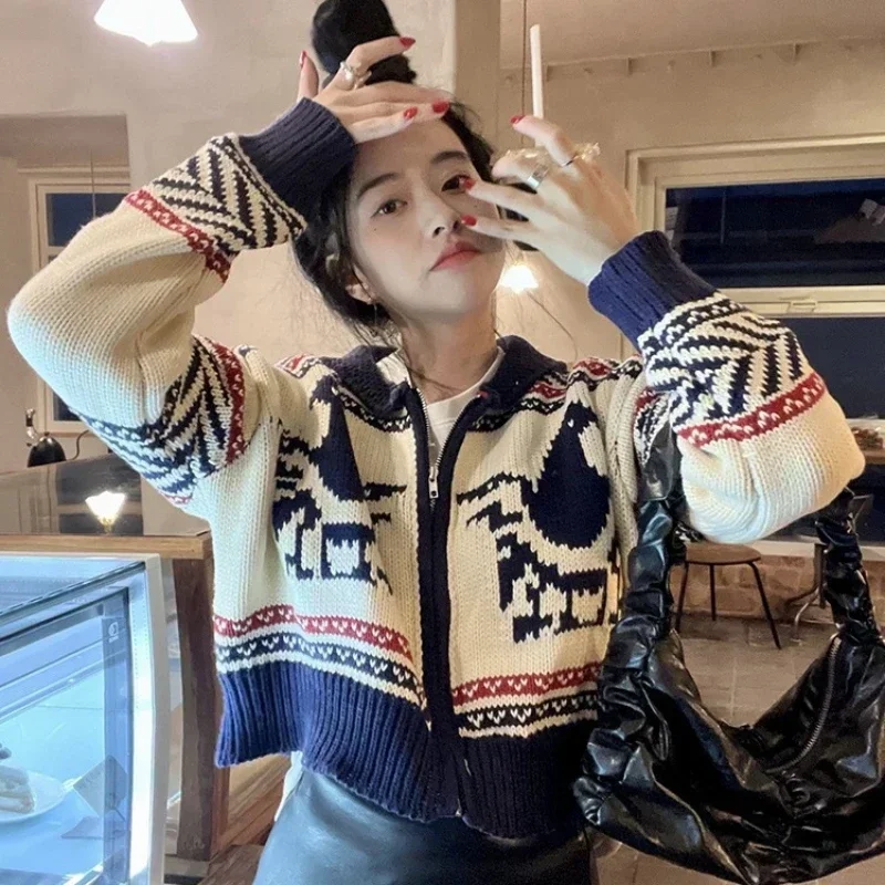

Новинка 2023, осенние короткие свитера, пальто, милый вязаный кардиган для ленивых, корейский топ, модный винтажный Укороченный кардиган, повседневная трикотажная одежда Y2k