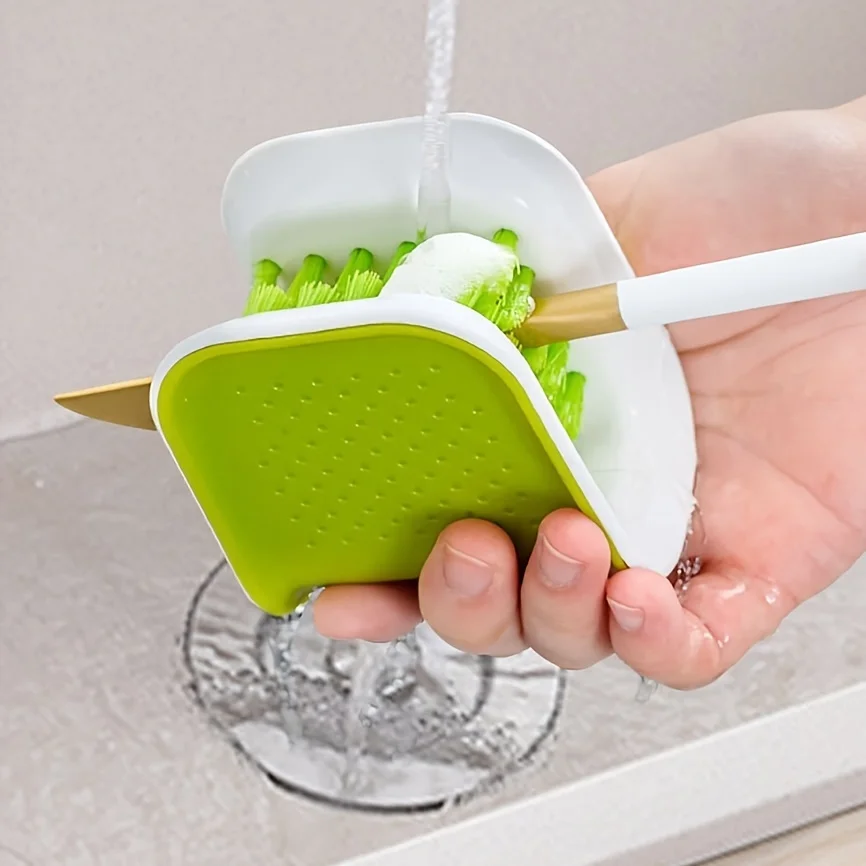 Car seat belt cleaning brush image 3