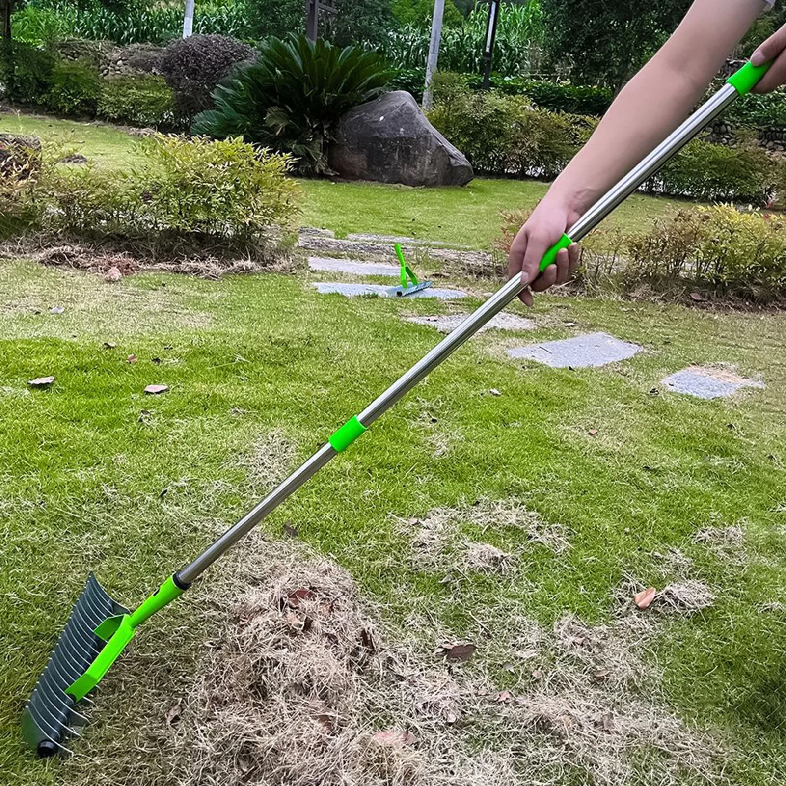 Thatch Rake 3 Sections Stainless Steel Dethatcher Lawn Rake Clearing Dead Grass