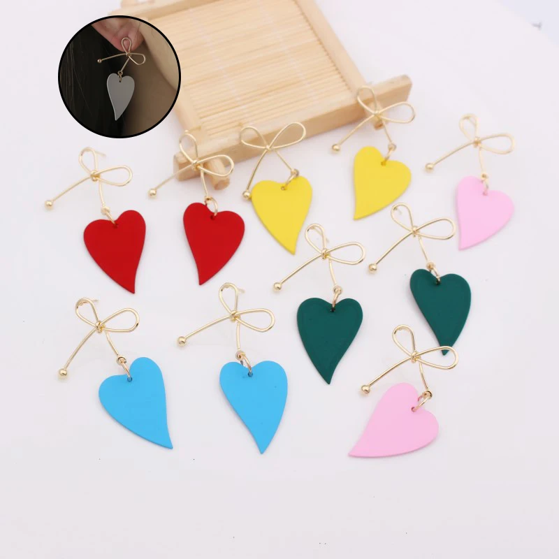 

Cute Heart-shaped Stud Earrings Simplicity Temperament Girl Bow Exquisite Dangler For Birthday Party