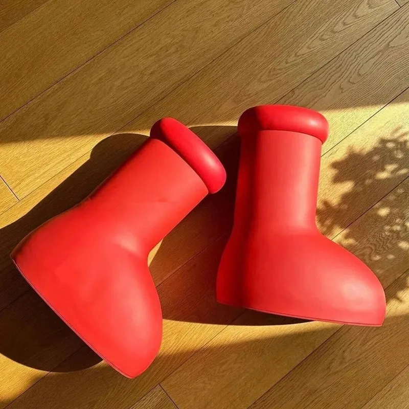 

Big Red Women Boots Knee High Big Round Toe Flat Shoes Fashion Street Corner Slip-On Thick Bottom Botas Mujer 2023 Cartoon Shoes