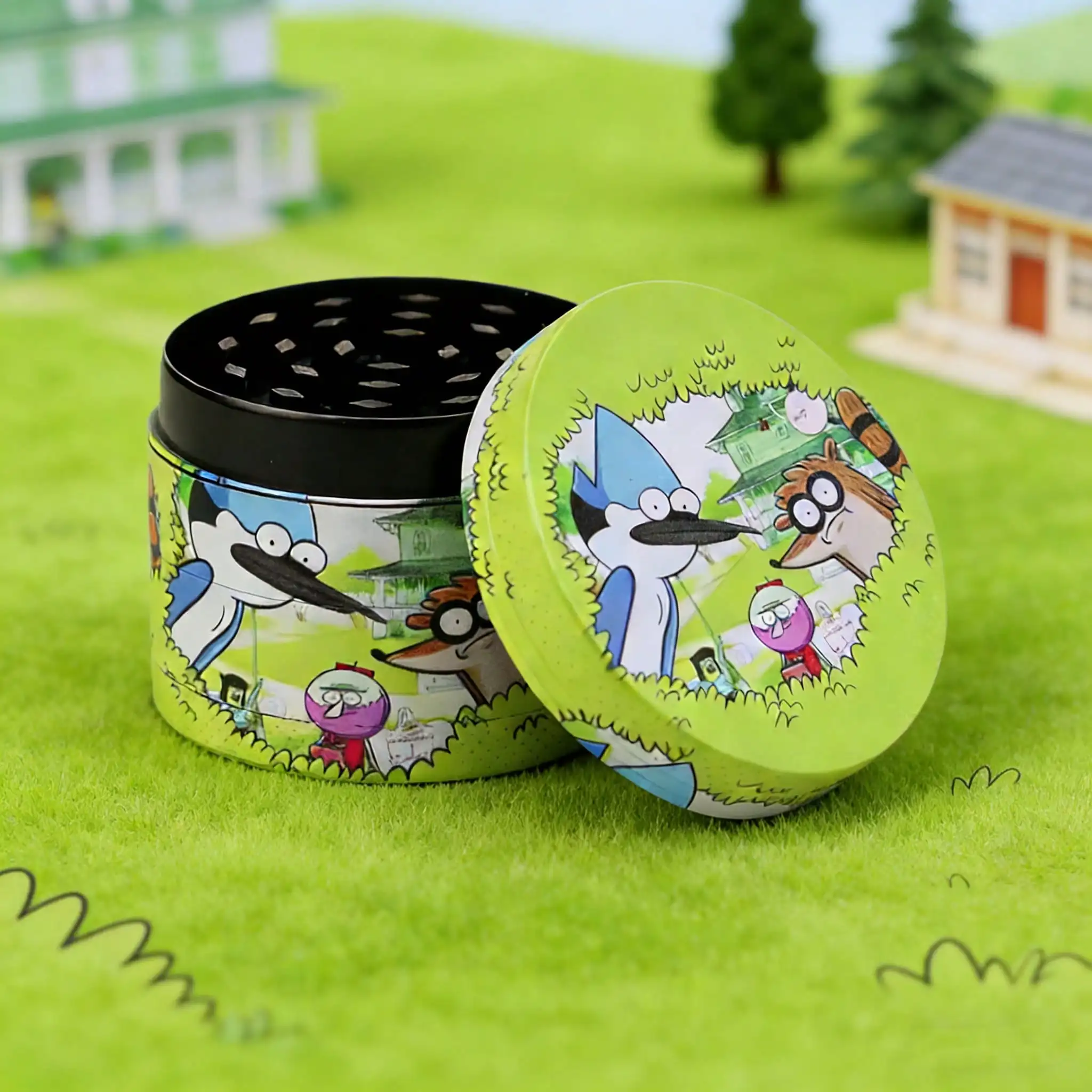 1/2 Pieces Cartoon Bird and Raccoon Metal Rolling Tray and Herb Grinder 3