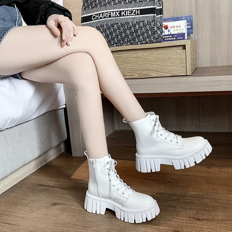 Europe Fashion Platform Women's Boots 2022 Autumn New Mid-heel Short Motorcycle Boots Woman Thin Locomotive Boots Casual Ladies