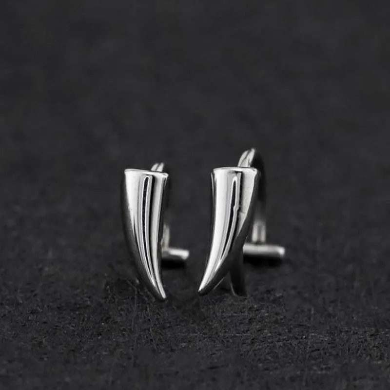 Silver Gothic Lip Accessory – Sharp Stainless Steel Teeth Design, Non-Piercing