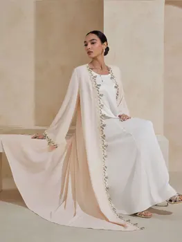 Dubai Style Muslim Abaya Exquisite Floral Embroidery Detailing Ideal for Middle Eastern Wedding Formal Occasions Modest Islam