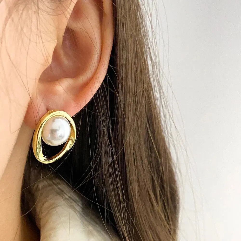 Imitation Pearl Earring for Women Gold Color Round Stud Korean Delicate Irregular Design Fashion Jewelry