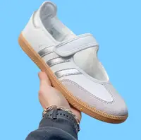 Nouvelles chaussures de sport pour femmes et hommes, respirantes, antidérapantes, amortissantes, pour la course sur route, le sport, la vie de tous les jours, les baskets de plein air 1
