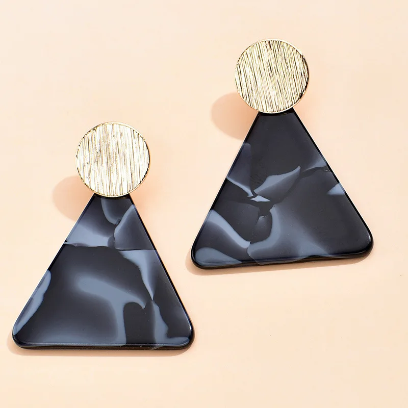 

Autumn and Winter Fashion Earrings for Women Acrylic Square Heart shaped Earrings