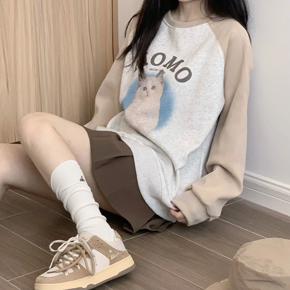 

Korean Women Sweatshirt Aesthetic Cute Cat Oversized Hoodies Fleece Autumn Casual Crewneck Long Sleeve T Shirt Y2K Teens Girls