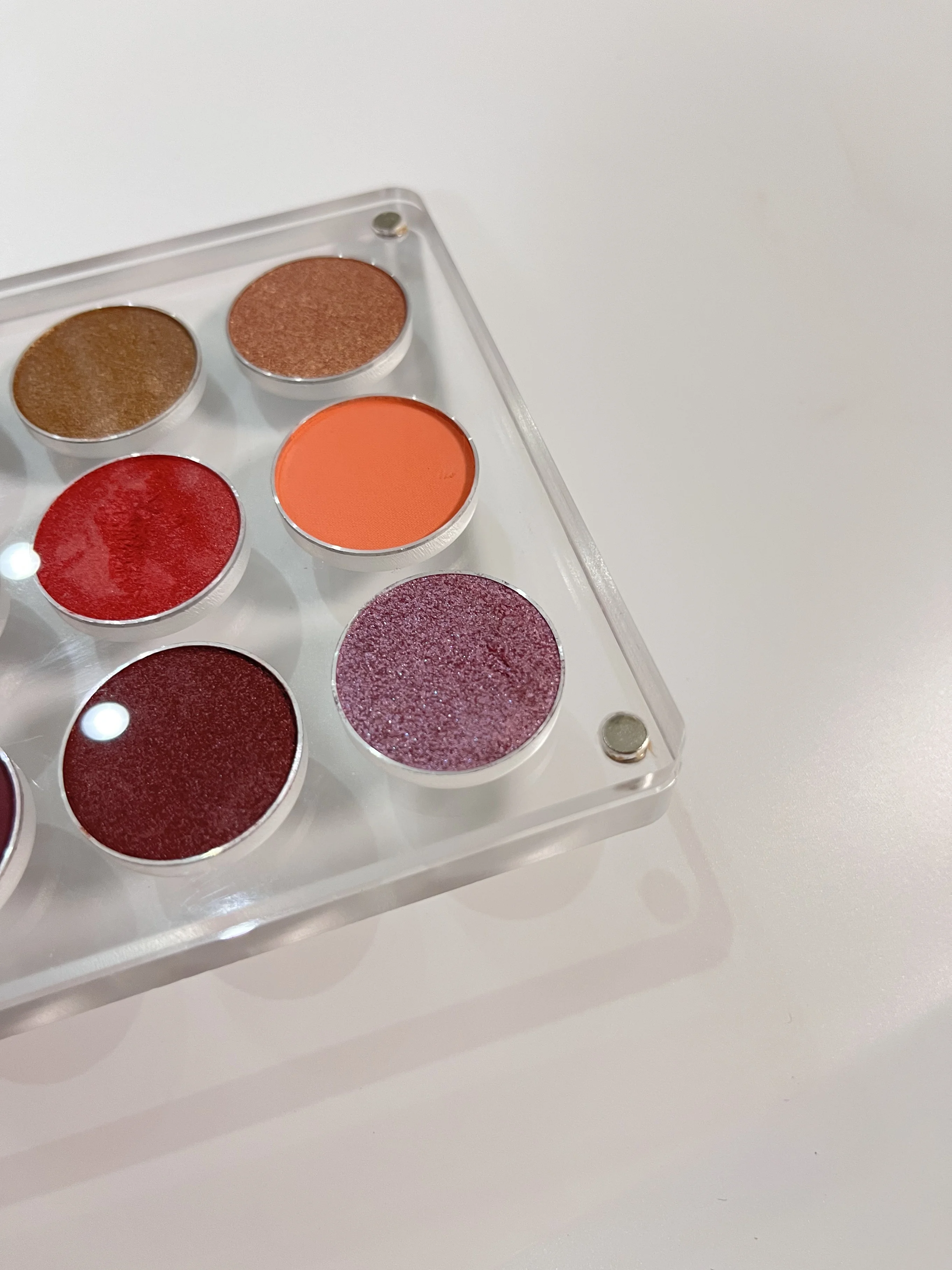 YicaiNew EMPTY Magnetic Eyeshadow Palette DIY Acrylic All Transparent Elegant Eye Shadow Makeup Palette 26mm*4/9/15/24 holes 5