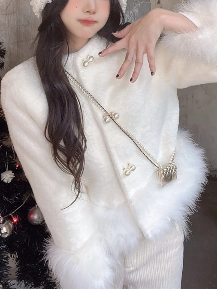 2023Winter Pluffy Casual Coats Women Elegant Y2k Crop Tops Female Korean Fashion Clothing Design Elegant Faux Fur Jackets Chic