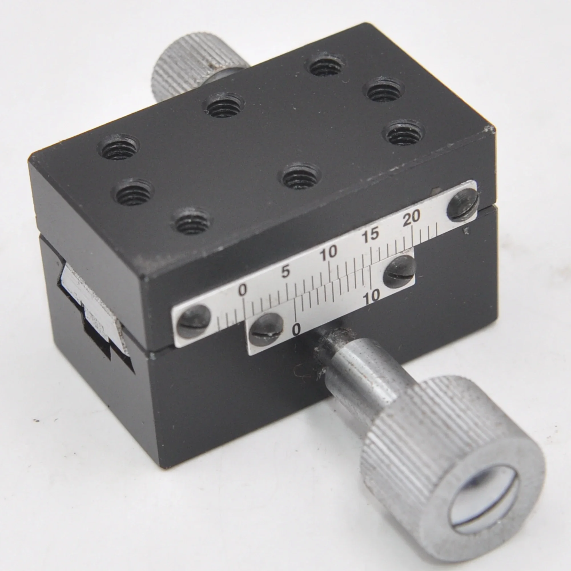 Рисунок 2 - Оптическая платформа MISUMI XWG40