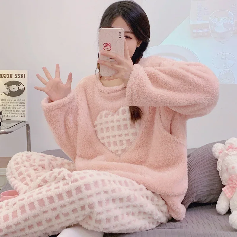 Thickened Coral Fleece Maternity Nightgown Postpartum Care October Delivery Gown Nursing Mommy Feedings Pajamas for Pregnant Wom