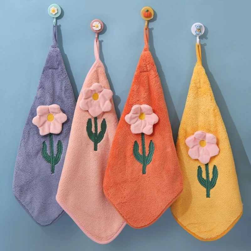 

Cute Cartoon Flower Towel for Child Coral Fleece Hangable Thicken Towel Absorbent Hand Towels Cleaning Cloth Rag Handkerchie