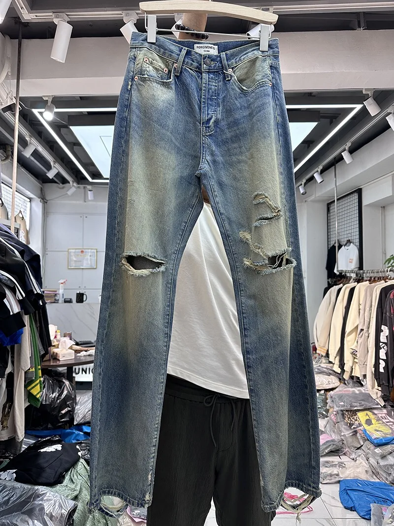 

Straight jeans