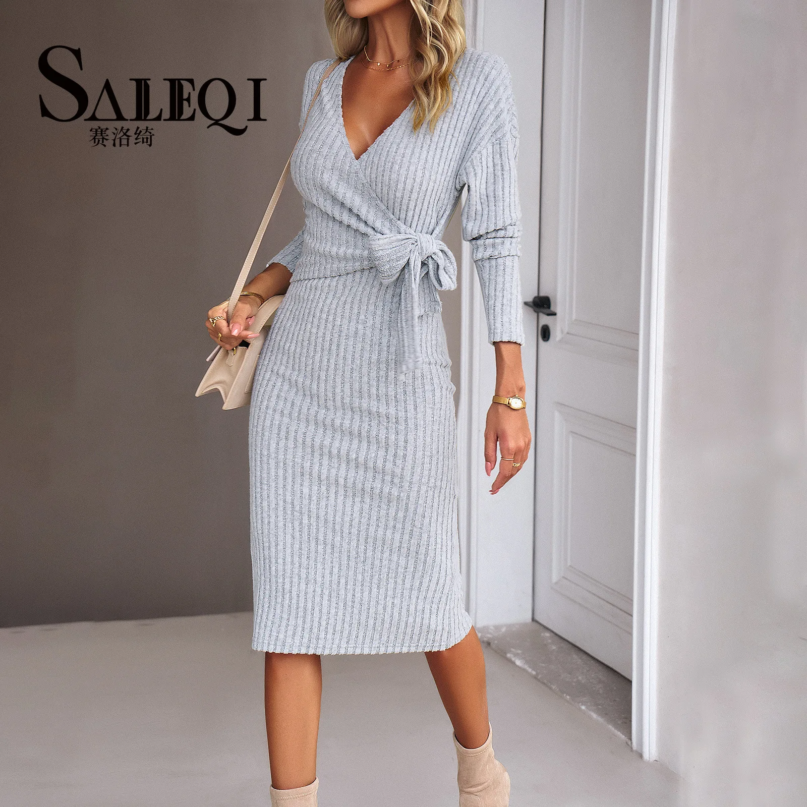 

Женское трикотажное платье на бретелях с V-образным вырезом и длинным рукавом, Осень-зима 2023