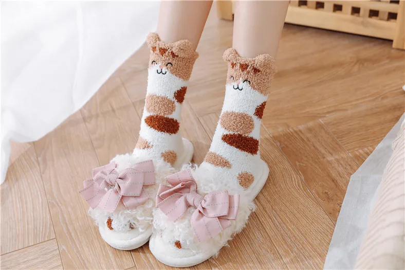2 Paar Kawaii Cartoon Flauschige Socken Damen Katzenpfoten-Muster 3D-Socken Super Dicke Weiche Gemütliche Fleece-Socken für den Winter – Detail 28