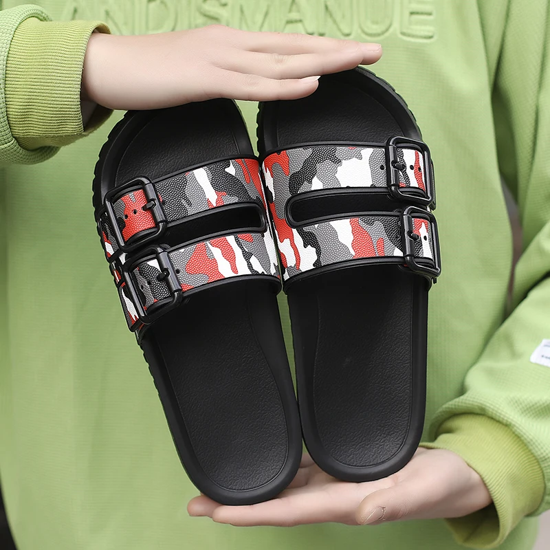 Trendy Versatile Men's Slippers Summer Outer Wear Anti-Slip Home Use Teenage Feet Soiling Feeling Explosion Model Slippers