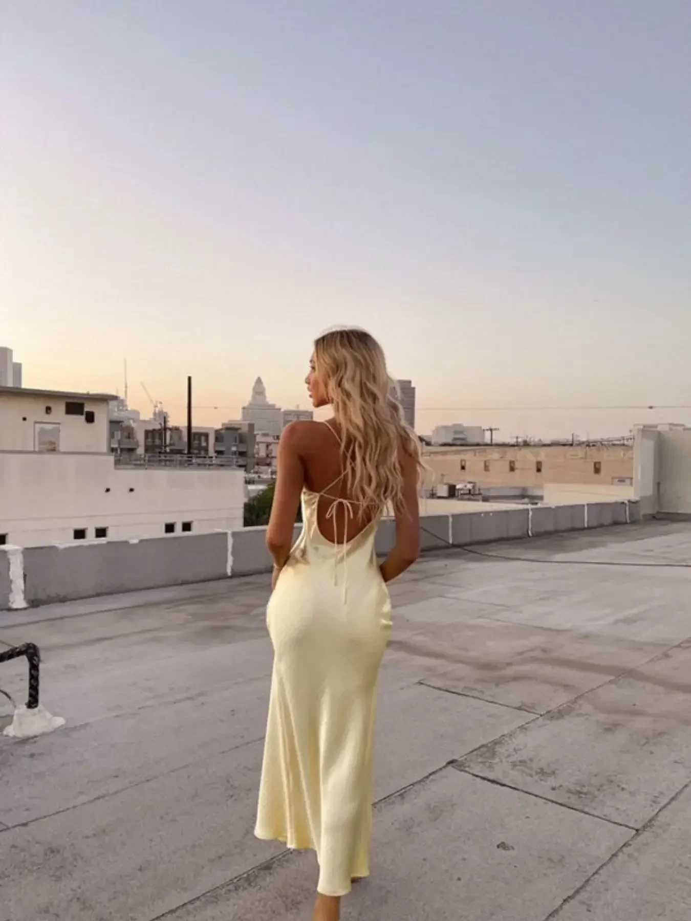 Women Light Yellow Lace Satin Sleeveless Dress Sexy Elegant A-line Dresses 2026 Summer Lady Daily Vacation Evening Party Vestido 3