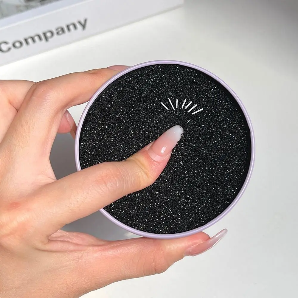 Compact and Durable Portable Makeup Brush Cleaner - Soft and Lightweight Cleaning Tool