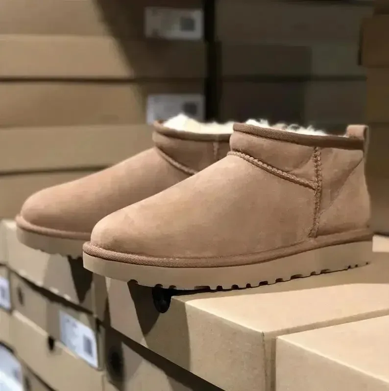 מגפי שלג לנשים לחורף 2024 עם ביצים קצרות - מגפי קרסול עם סוליית עבה, סנדלי עור צמר צמר, מגפי שלג ללא קופסה