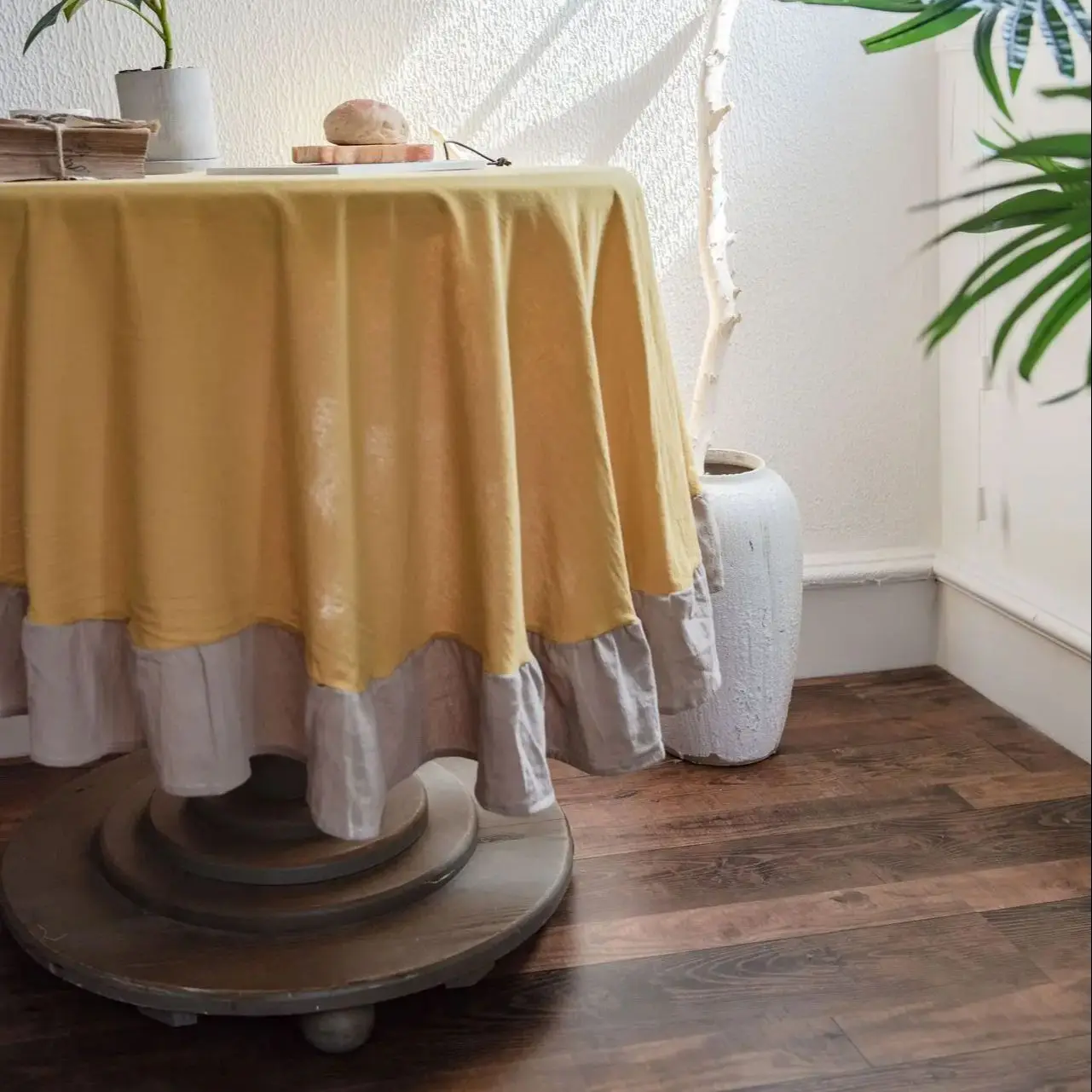 French Romantic Ruffle Cotton Linen Tablecloth - Retro Party Decoration