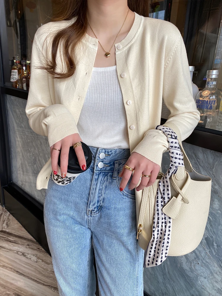 Fashion Autumn and Winter Women's Clothing Women's Cardigan Long-sleeved Sweater New Round Neck Single-breasted Women's Knitwear