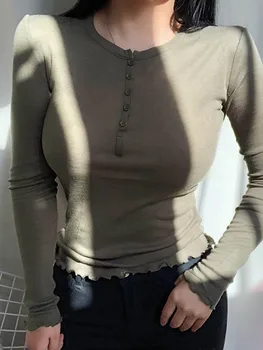 بلوزة نسائية قطنية مضلعة برقبة مربعة وأكمام طويلة 3