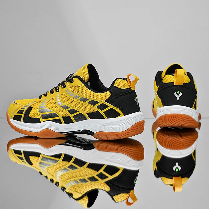 Seitenansicht, die den oberen Bereich oberhalb des Knöchels zeigt.