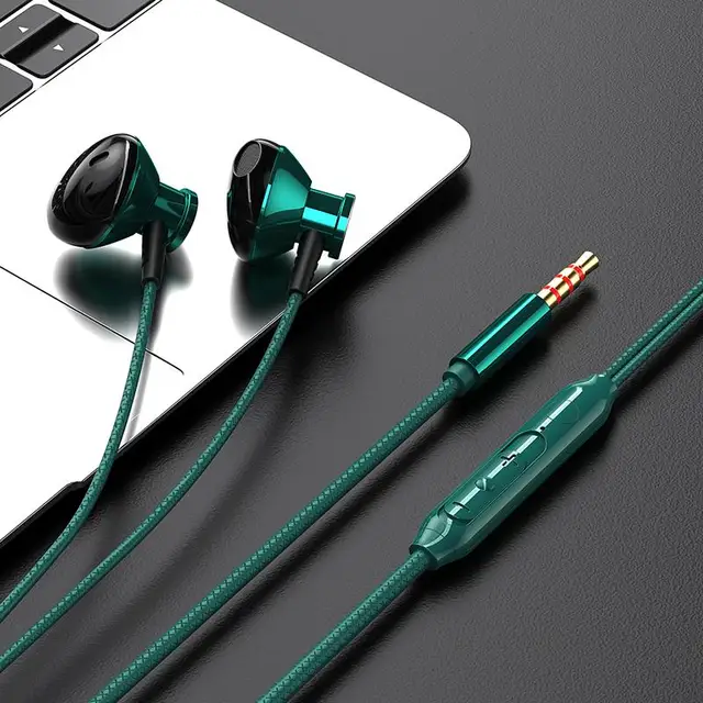 Wired Headphones With Microphone Wire-Controlled Metal In-Ear Headphones Music Sport Earphones Gaming Headset Volume Control Green