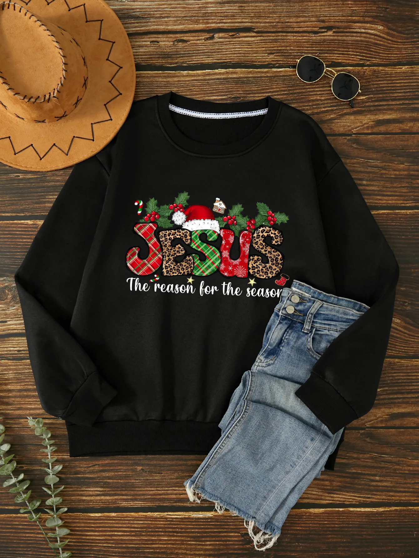 Women's Round Neck Sweatshirt Plain Christmas Print Pullover Crew Neck Hoodie For Fall & Winter