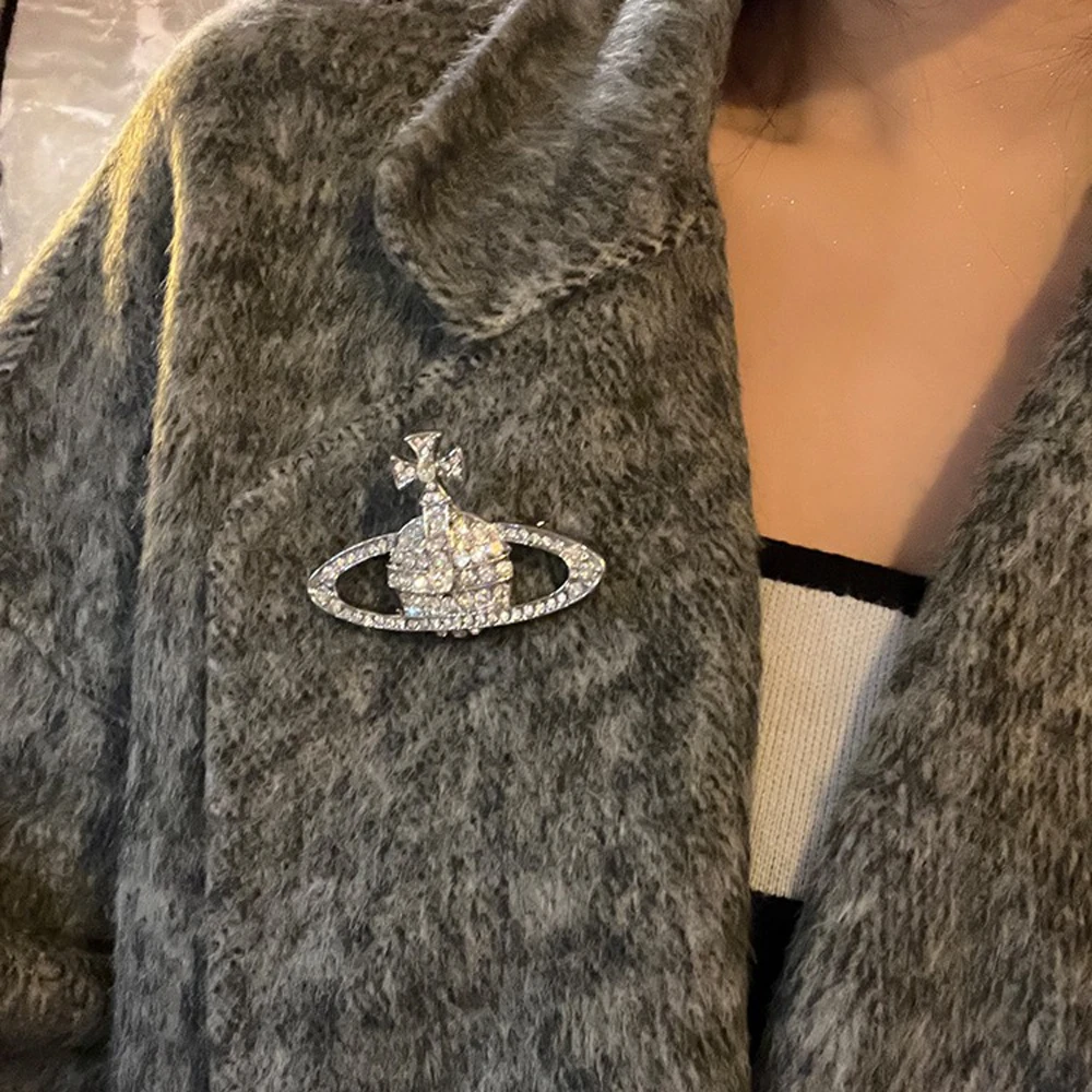 Luxury Brooch Cristal Gemstone Rhinestone Clothing Accessories Women Goth Shiny Trendy 2024 Original Stylish Metal Pins Jewelry