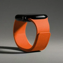 Universal Magnetic Strap for Smartwatch Bands - Elegant Bracelet Design (Orange)