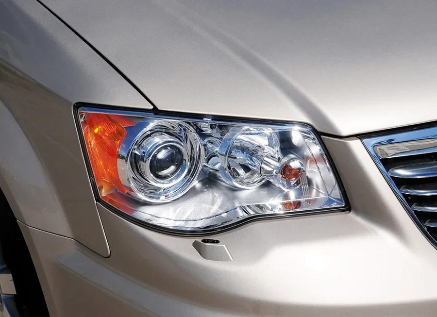 Фото Автомобильные аксессуары для Chrysler Grand Voyager 2013 2014, крышка для объектива фары, прозрачный абажур из оргстекла №5