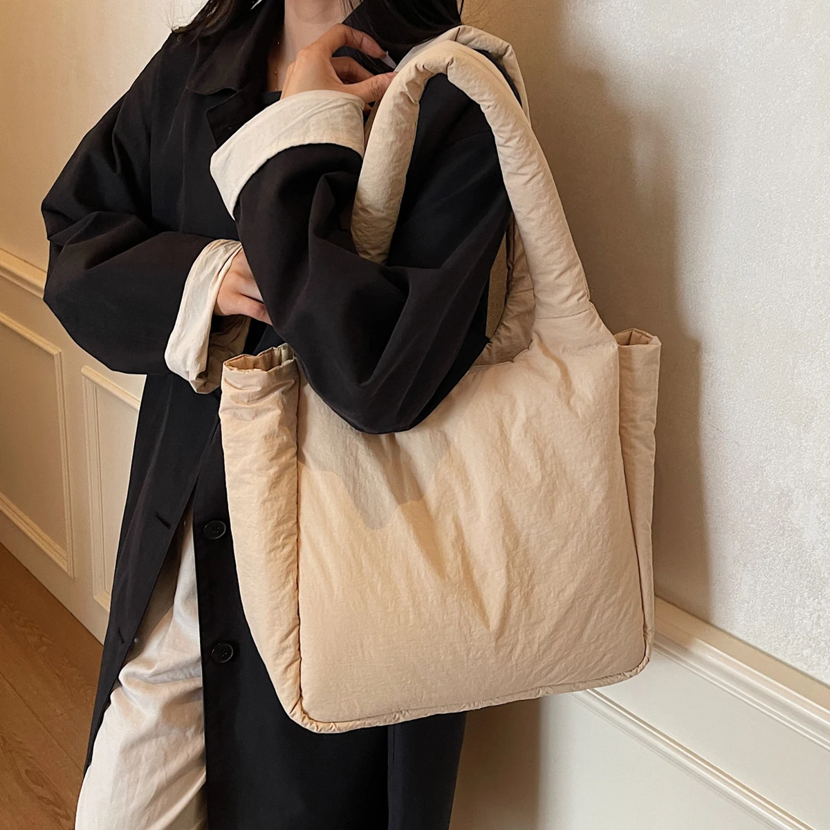 Soft down Cotton Jacket Bag for Women, Large Capacity Nylon Bag for Commuting to Work, Single Shoulder Crossbody Tote Bag for Students Attending Classes and Outdoor Use