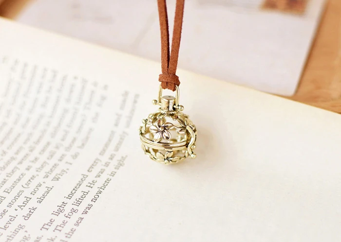 HTB1mEAphruWBuNjSszgq6z8jVXaf