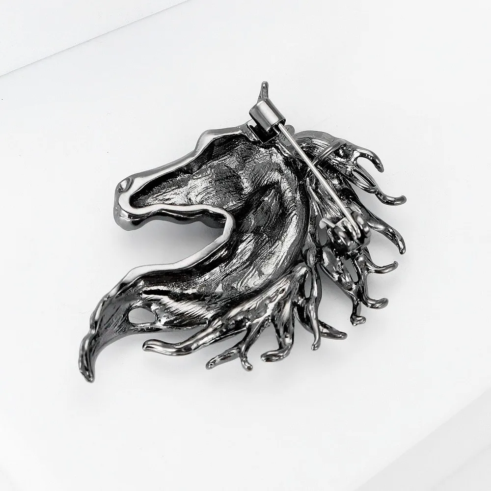 Zodiac Theme Luxury Glossy Horse Head Brooches Elegant Unisex Design Zodiac Animal Pins Fashion Style Animal Pins New Year Gifts