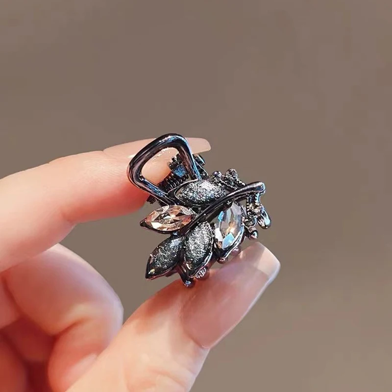 Neue schwarze Kristallblatt-Haarklammer für Frauen, exquisite Legierung, seitlicher Pony-Clip, Mini-Größe, Prinzessinnen-Kopf-Top-Clip, Haar-Accessoires – Detail 2