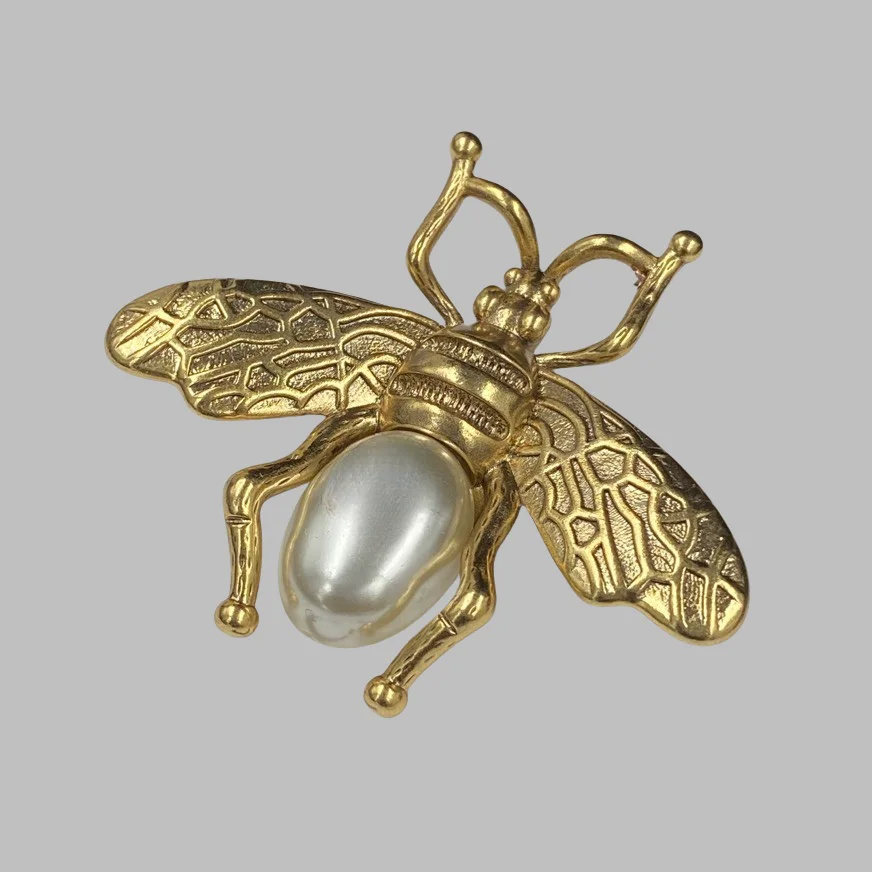 

Fashion Honeybee exquisite new European and American personality brooch
