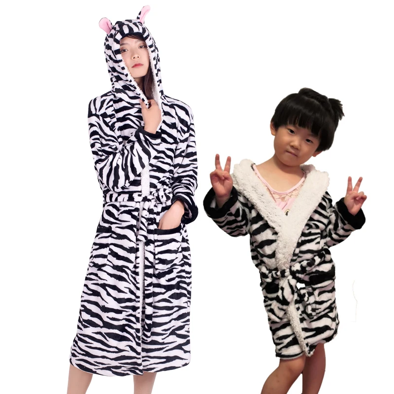 Kids Winter Flannel Bathrobes Cartoon Long Robe Unicorn Robes Pajamas Adult Dressing Gown Boys Girls Animal Sleepwear Bath Suit
