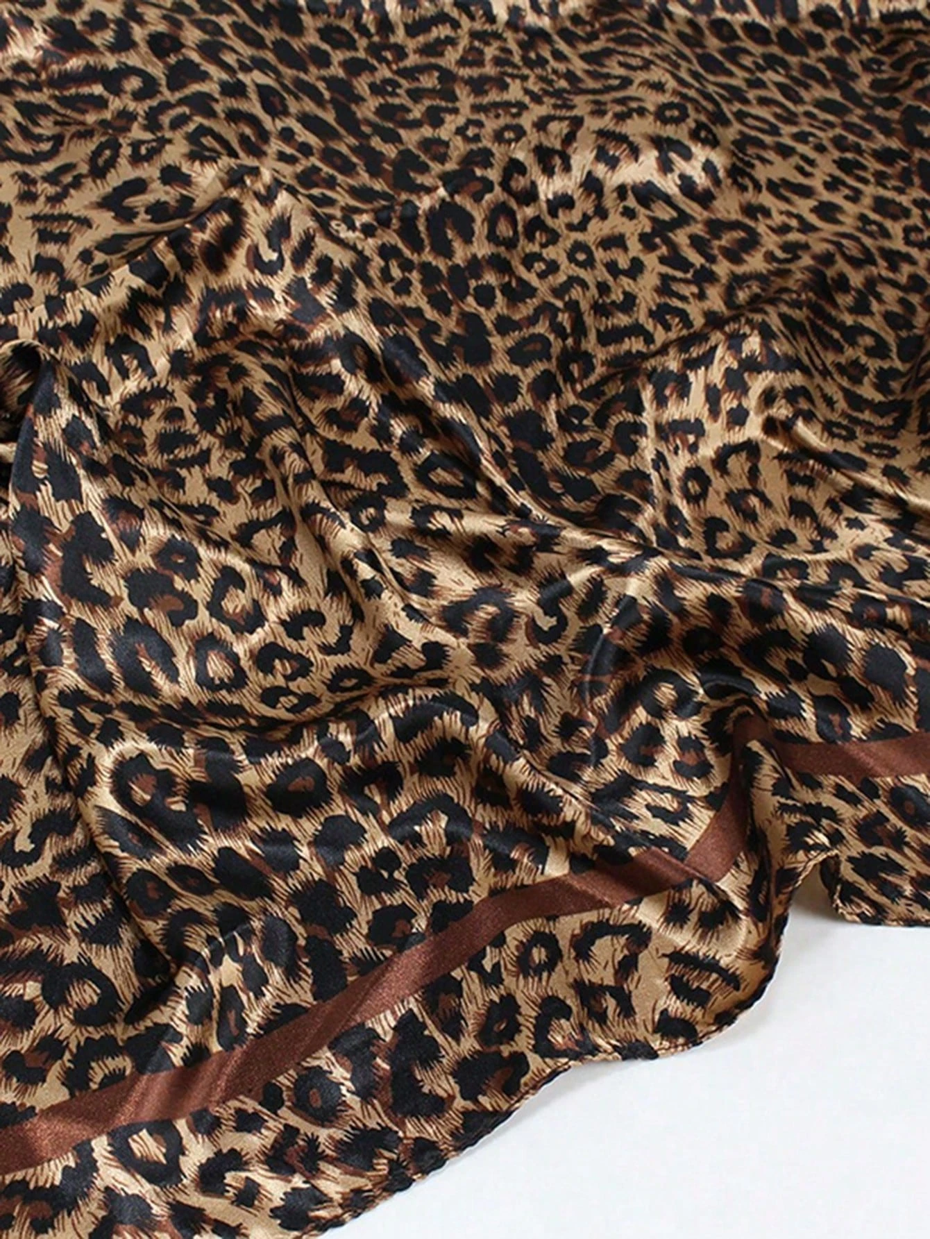 90 cm Leopard Print Halstuch Hijab Schal Für Frauen Seide Satin Stirnband Haar Schals Weibliche Quadratische Schals Damen Kopf Bandana – Detail 8
