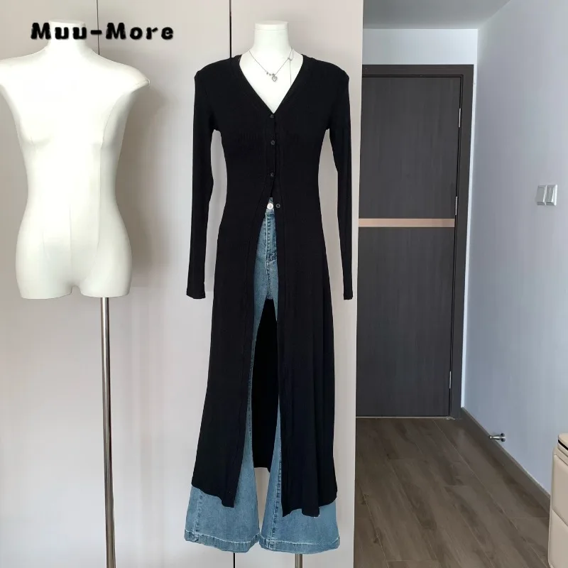 

Женский трикотажный кардиган с V-образным вырезом и длинным рукавом