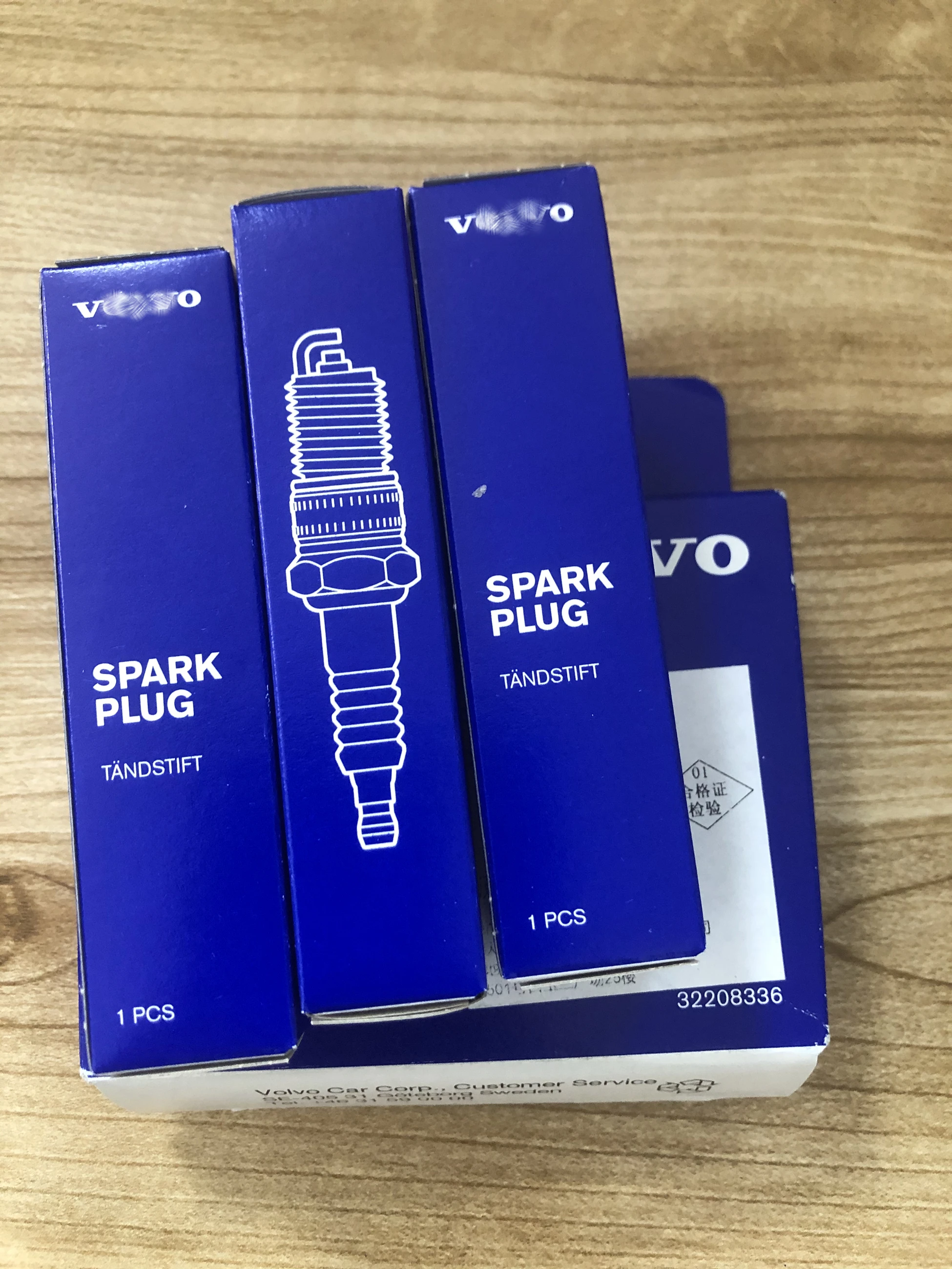 The Original Factory High Quality Auto Parts Spark Plug Kit A Set