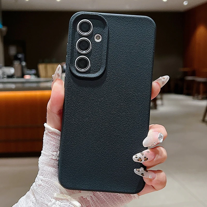 Universal Protective Smartphone Case with Enhanced Durability and Sleek Design
