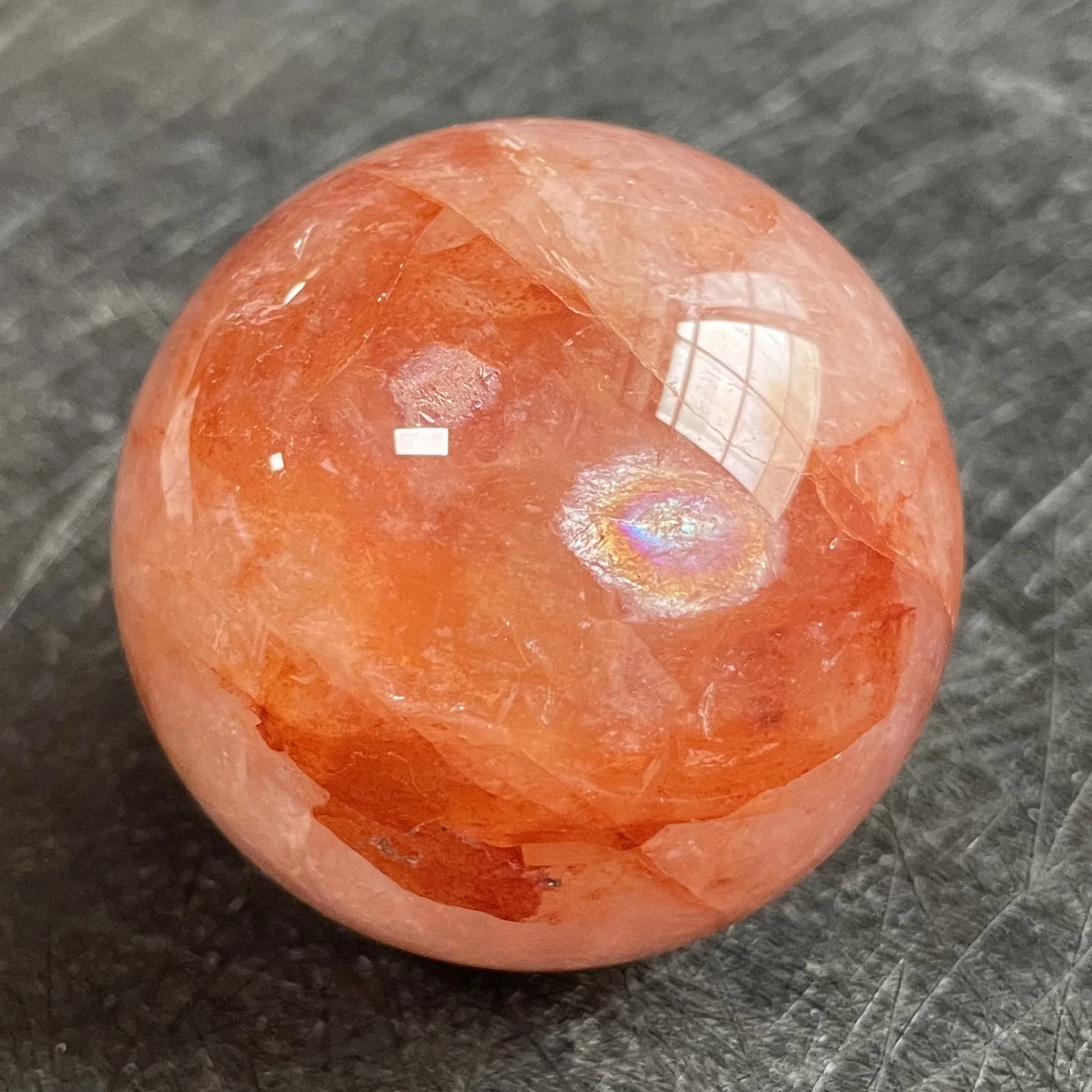 

153g Natural Stone Clear Quartz Sphere Rainbow Red Crystal Ball Rock Decoration Rough Polished Healing Z170