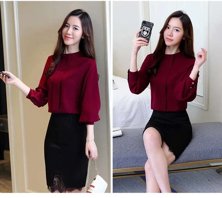 vue latérale du t-shirt ras du cou pour femme